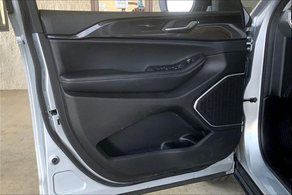 used 2021 Jeep Grand Cherokee L car, priced at $22,850