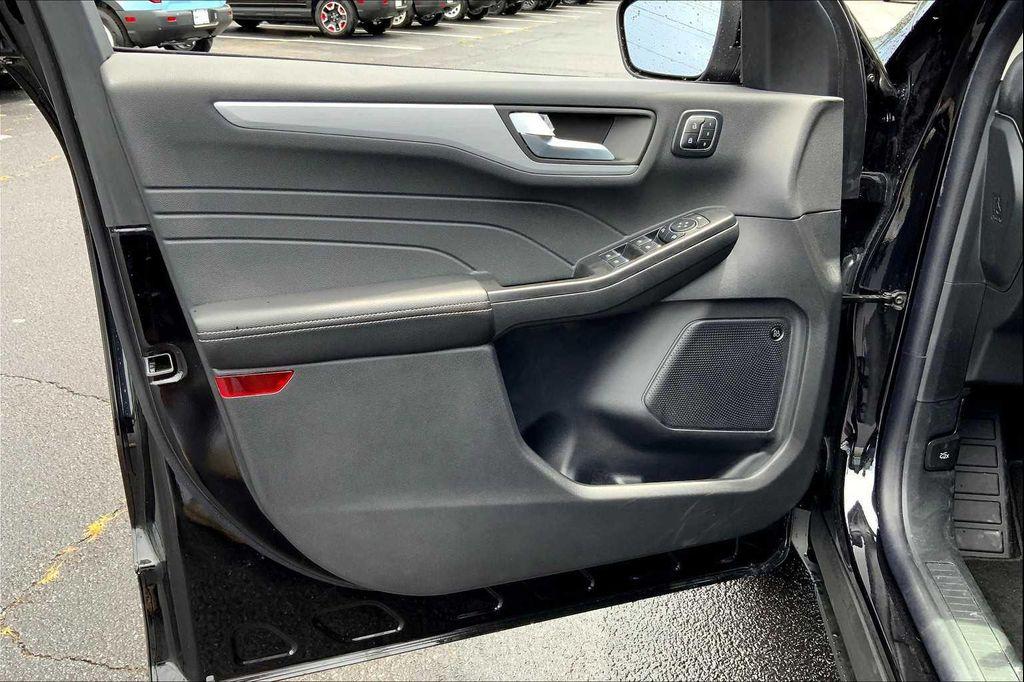 new 2025 Ford Escape PHEV car, priced at $41,734