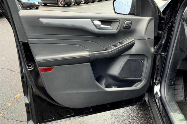 new 2025 Ford Escape PHEV car, priced at $45,515