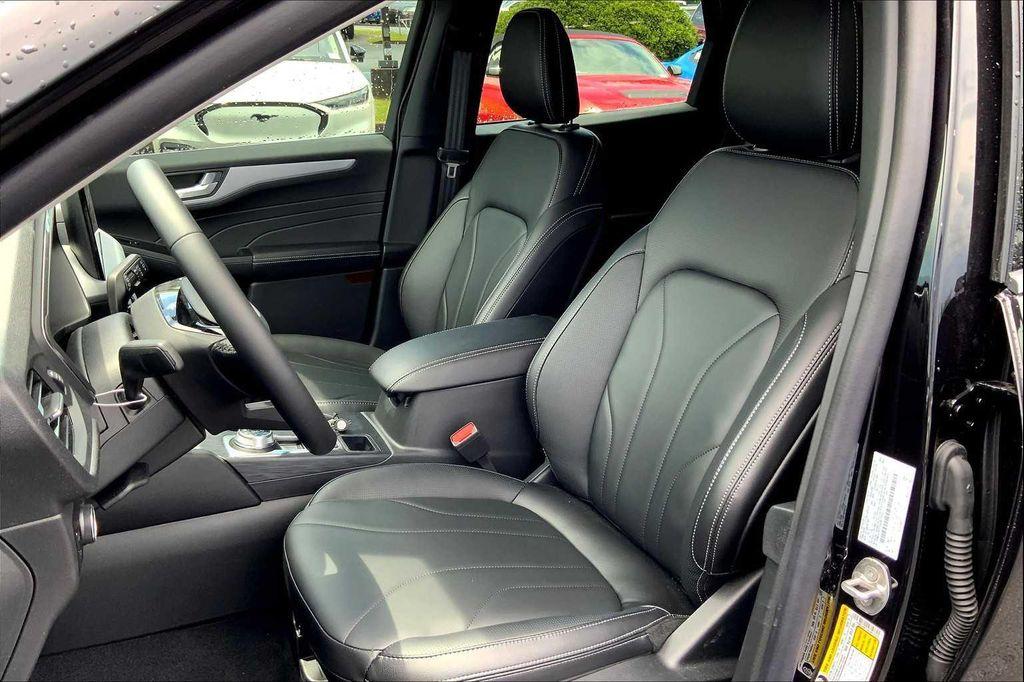 new 2025 Ford Escape PHEV car, priced at $41,734