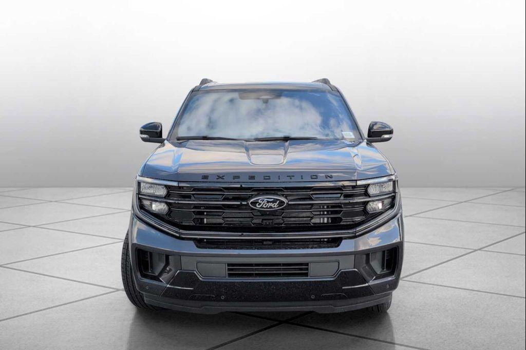 new 2025 Ford Expedition car, priced at $81,590