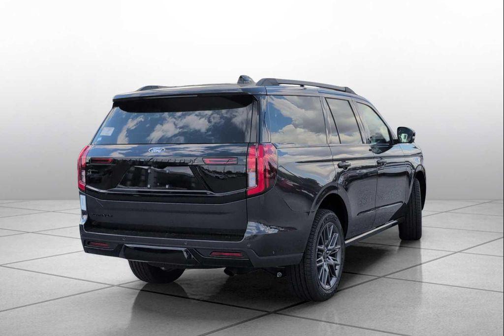 new 2025 Ford Expedition car, priced at $81,590