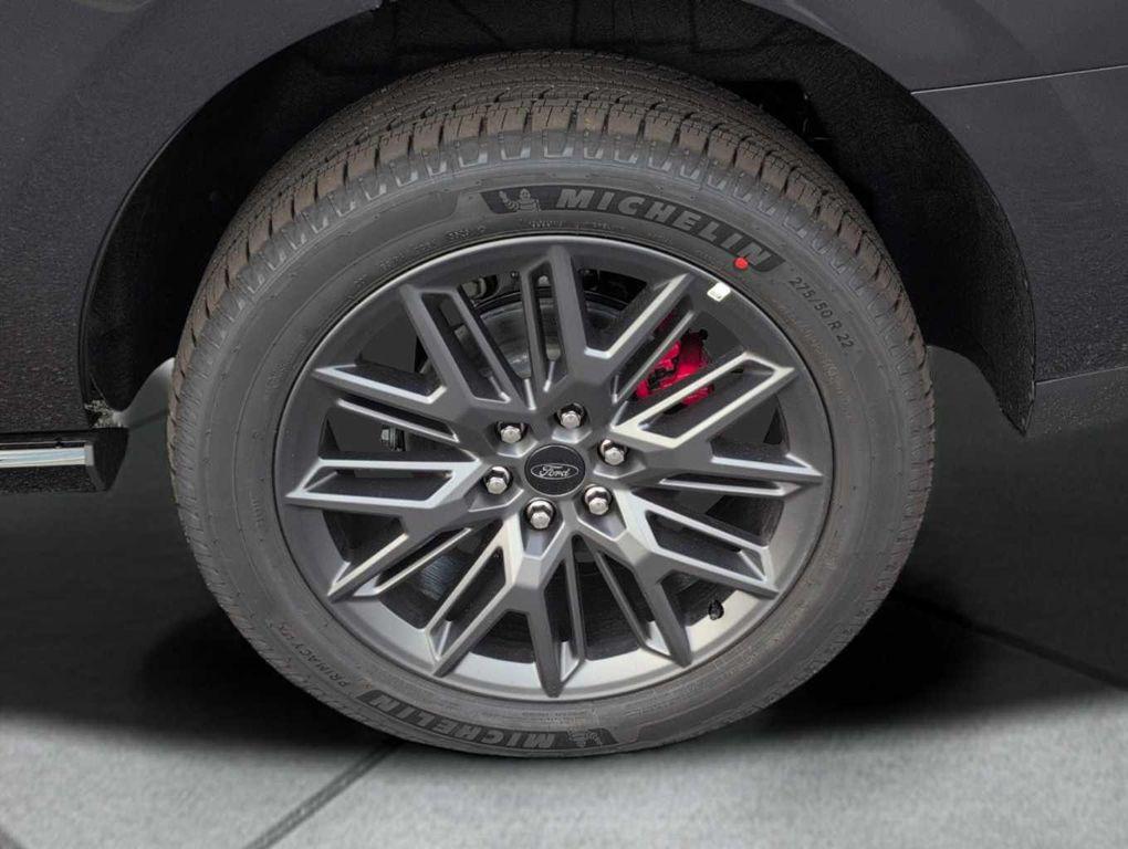 new 2025 Ford Expedition car, priced at $81,590