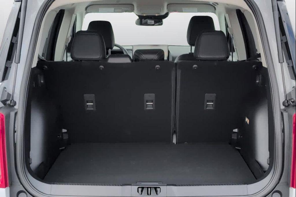 new 2025 Ford Bronco Sport car, priced at $39,441