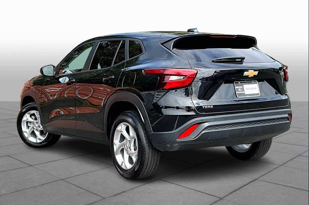 used 2025 Chevrolet Trax car, priced at $21,999