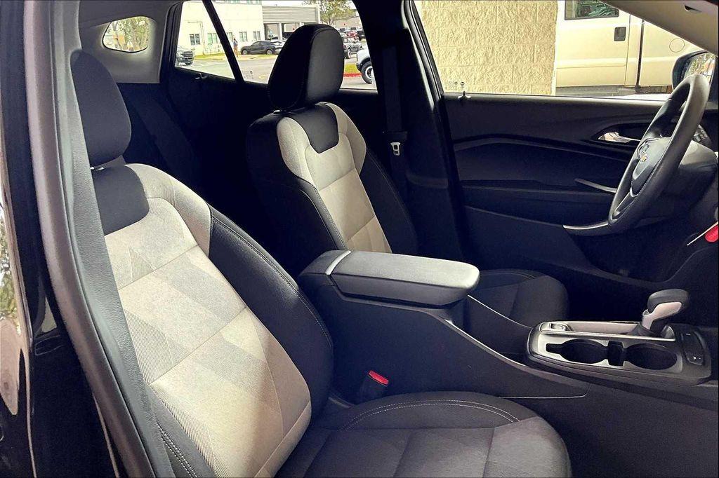 used 2025 Chevrolet Trax car, priced at $21,999