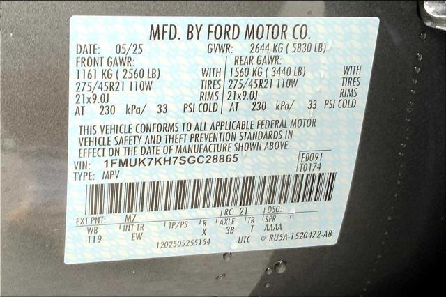 new 2025 Ford Explorer car, priced at $45,323