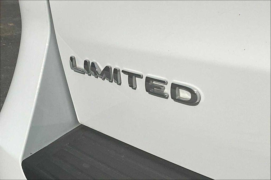 used 2023 Ford Expedition car, priced at $44,999
