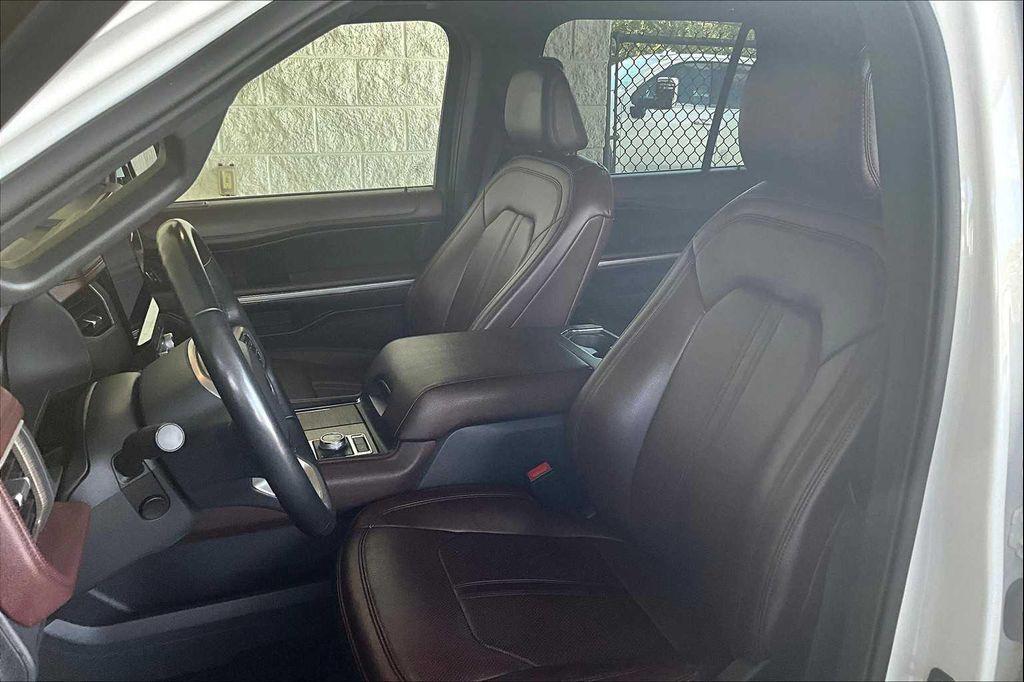 used 2023 Ford Expedition car, priced at $44,999