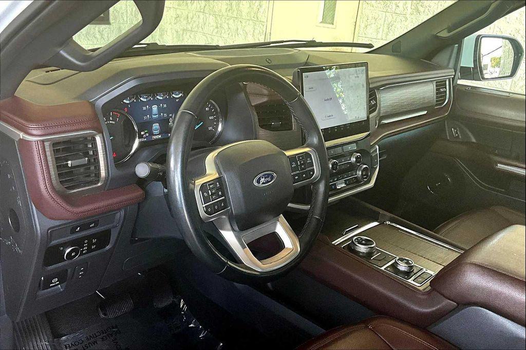 used 2023 Ford Expedition car, priced at $44,999