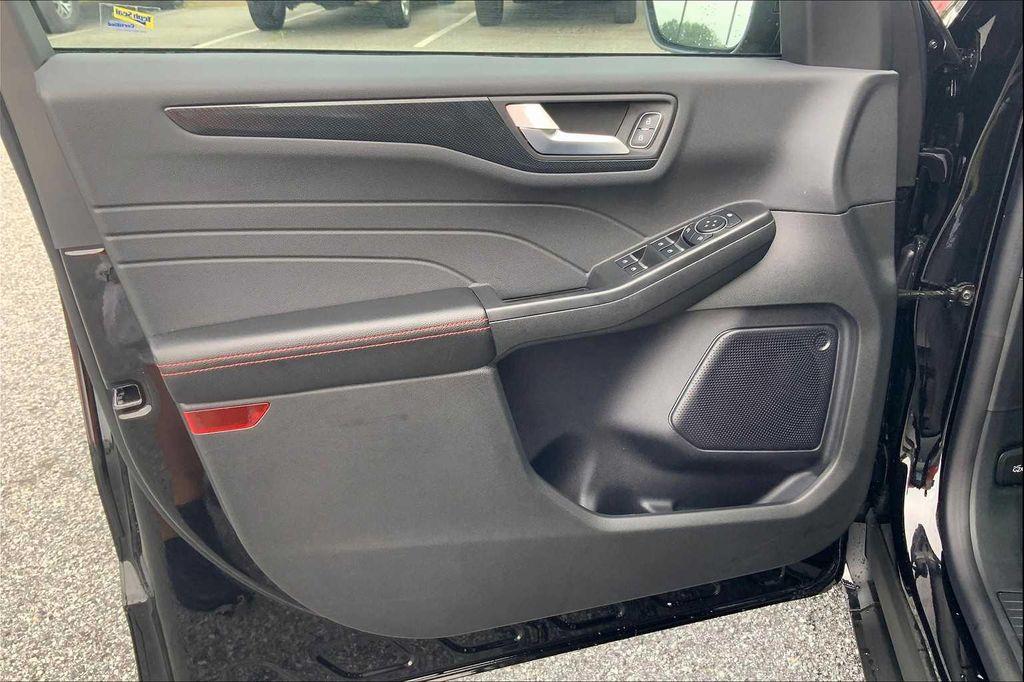 used 2024 Ford Escape car, priced at $24,950