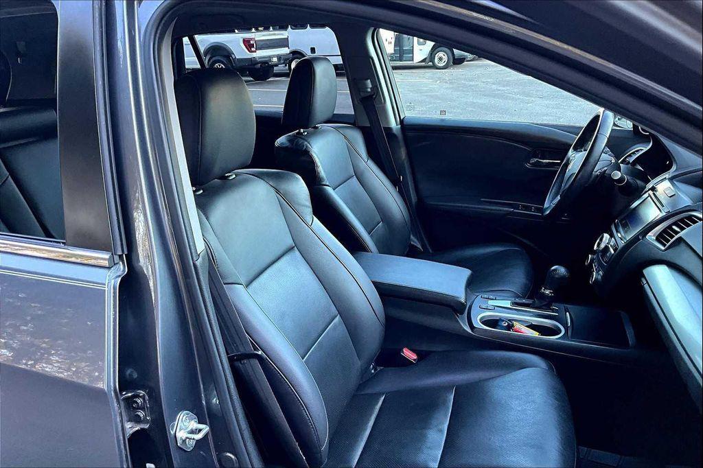 used 2018 Acura RDX car, priced at $19,999