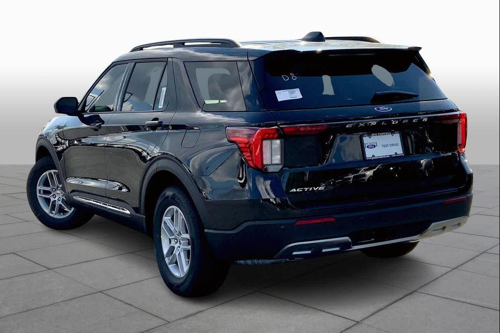 new 2025 Ford Explorer car, priced at $45,665