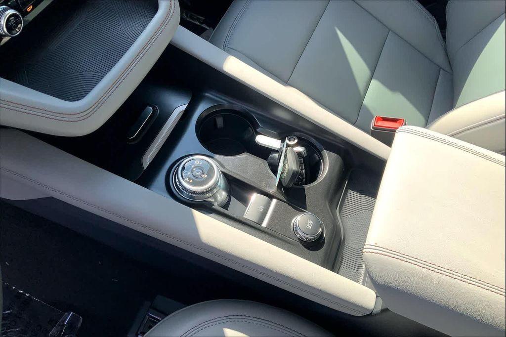 new 2025 Ford Explorer car, priced at $45,665