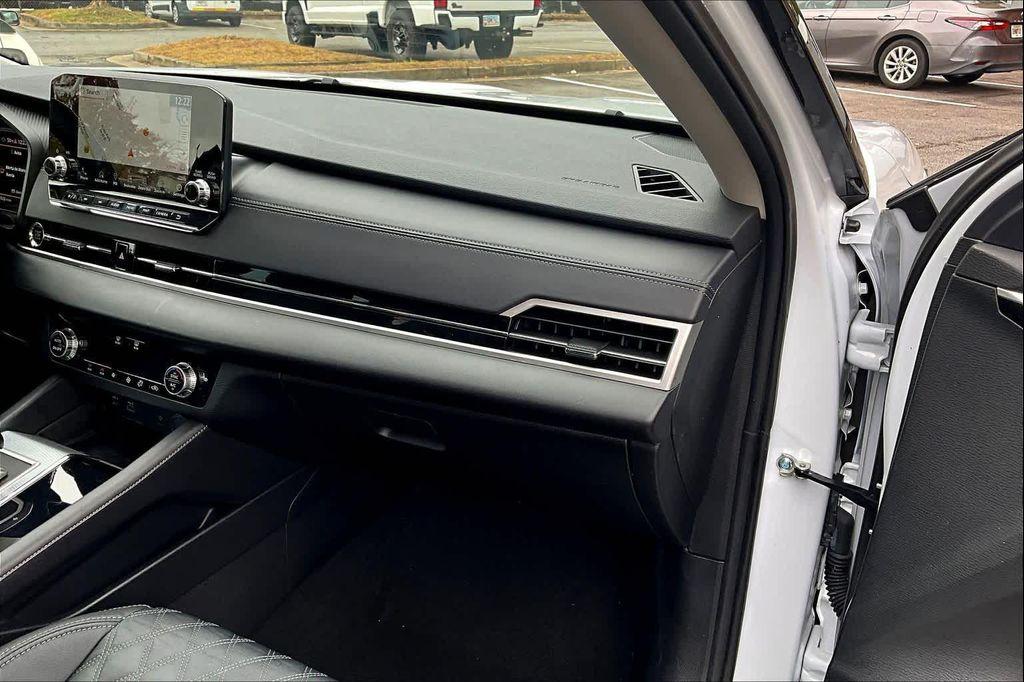 used 2023 Mitsubishi Outlander car, priced at $26,814