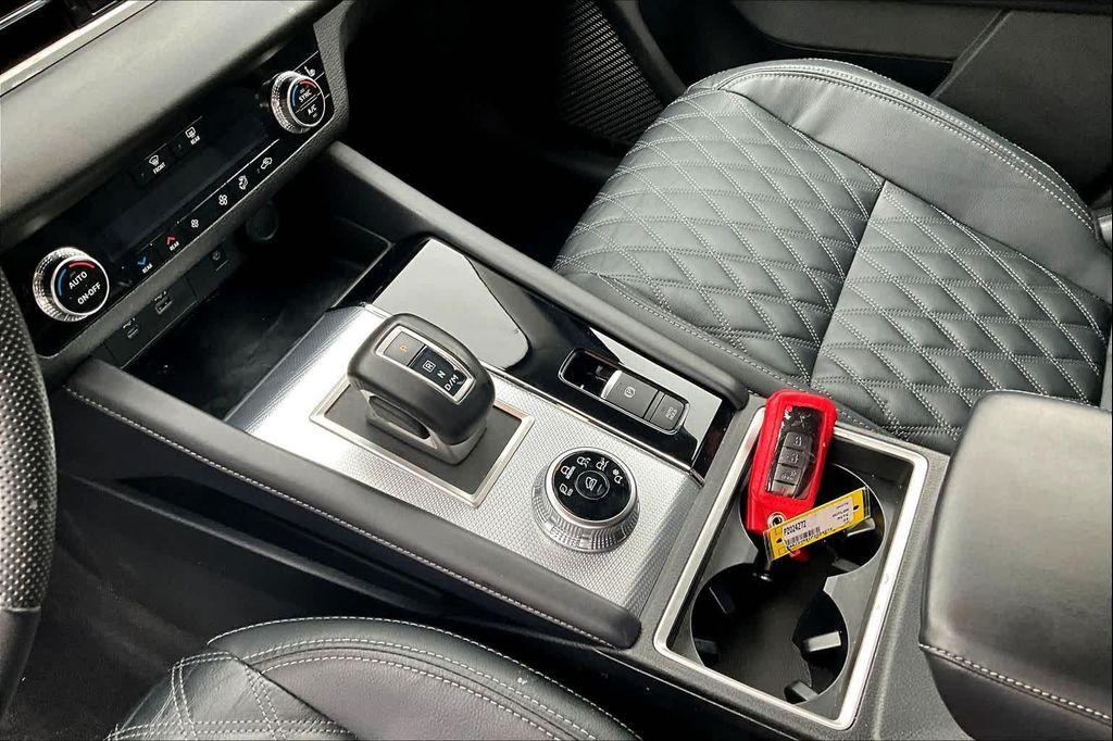 used 2023 Mitsubishi Outlander car, priced at $26,814