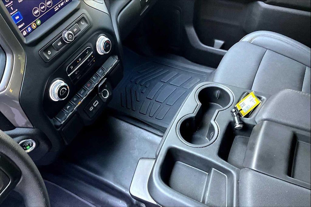 used 2024 GMC Sierra 1500 car, priced at $30,999