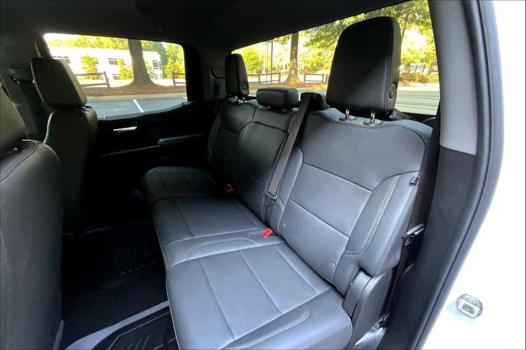 used 2024 GMC Sierra 1500 car, priced at $30,999