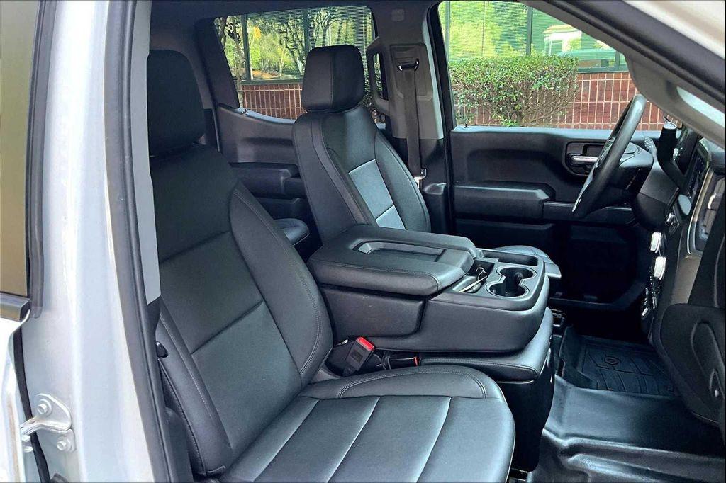 used 2024 GMC Sierra 1500 car, priced at $30,999