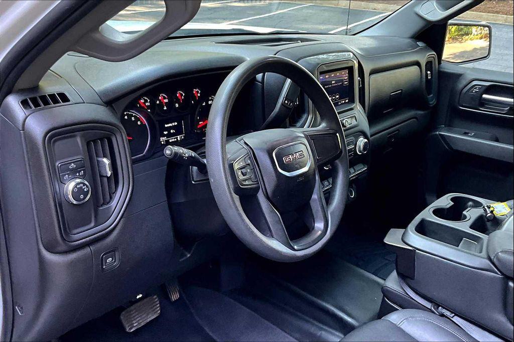 used 2024 GMC Sierra 1500 car, priced at $30,999