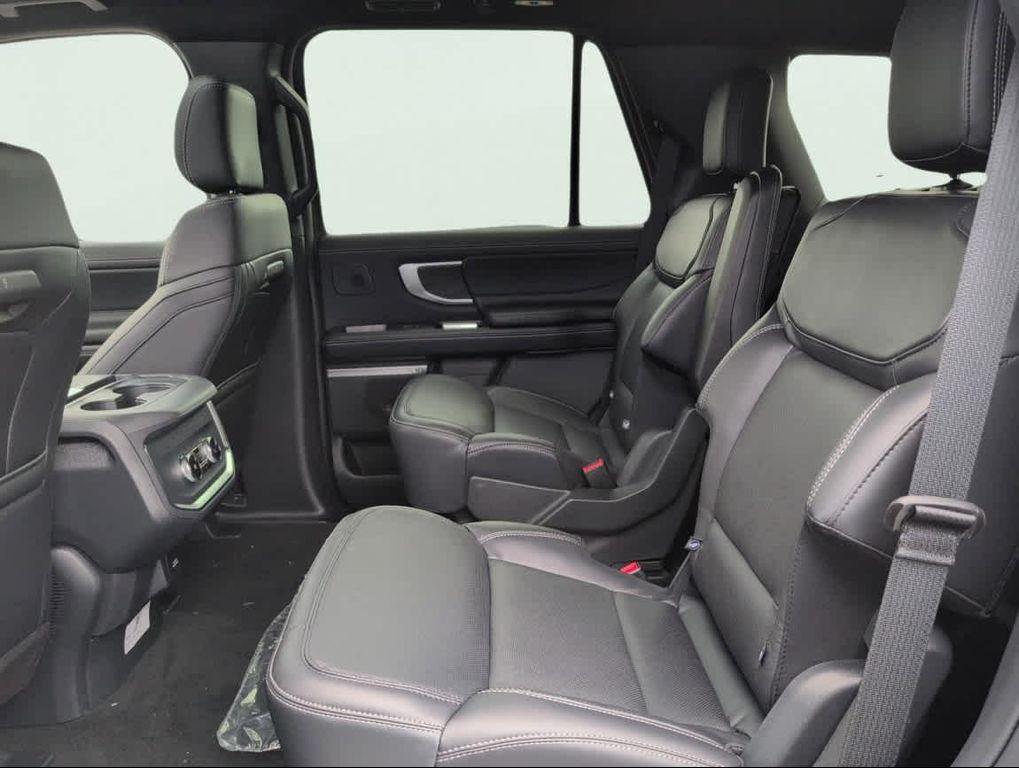 new 2025 Ford Expedition car, priced at $82,060