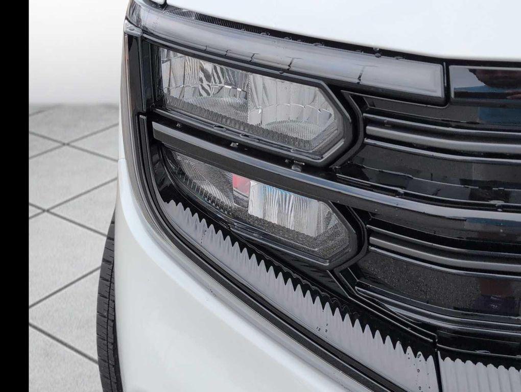 new 2025 Ford Expedition car, priced at $82,060