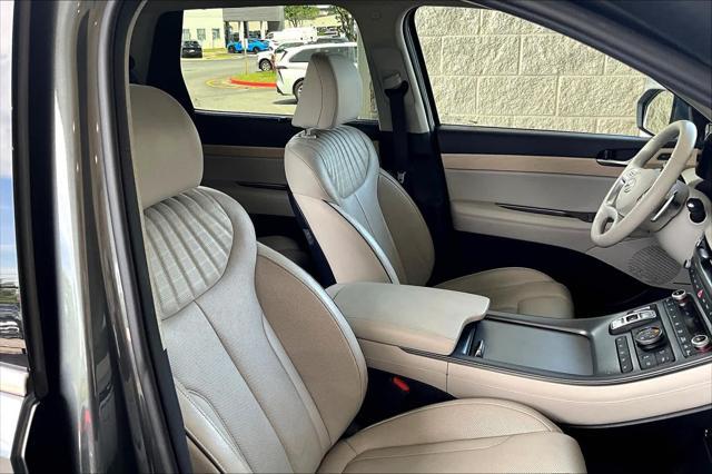 used 2024 Hyundai Palisade car, priced at $38,900