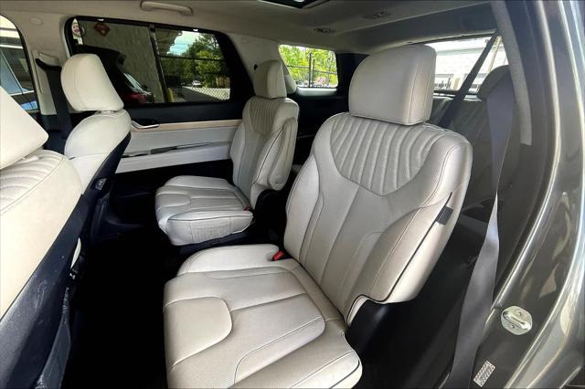 used 2024 Hyundai Palisade car, priced at $38,900