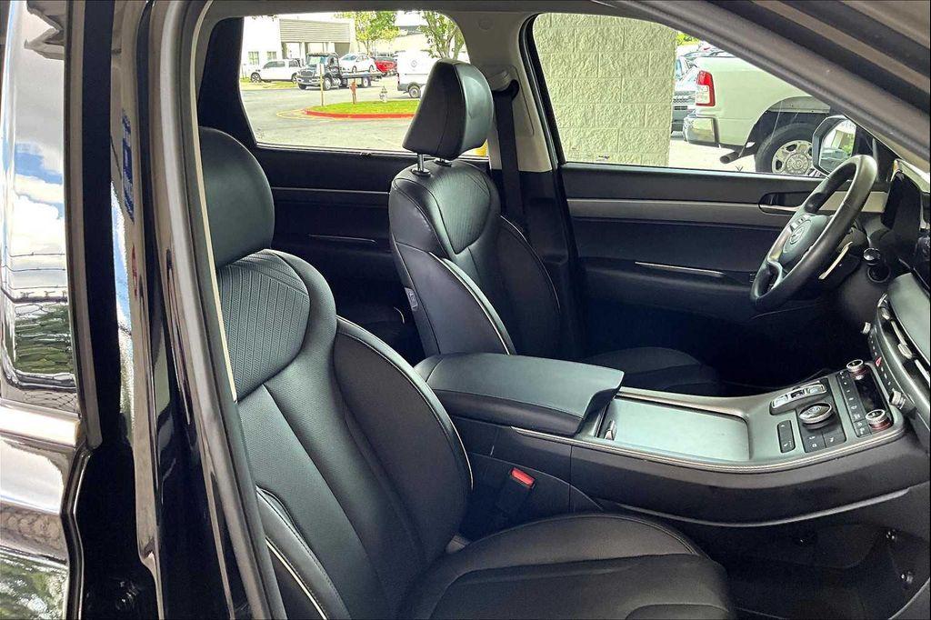 used 2024 Hyundai Palisade car, priced at $34,400