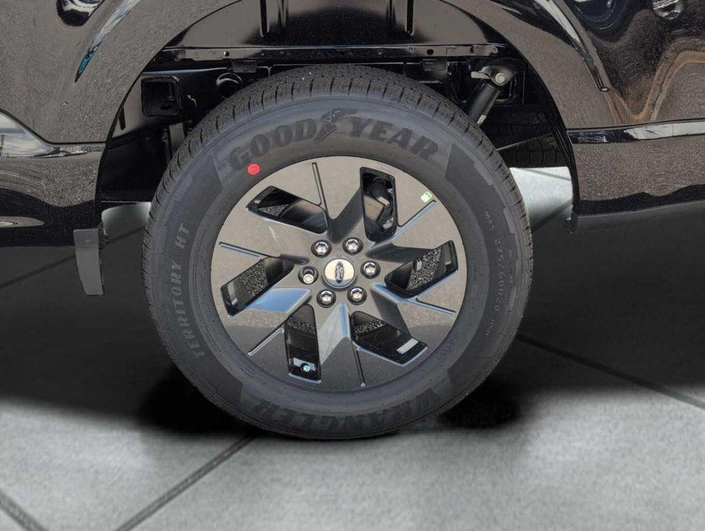 new 2025 Ford F-150 car, priced at $43,377