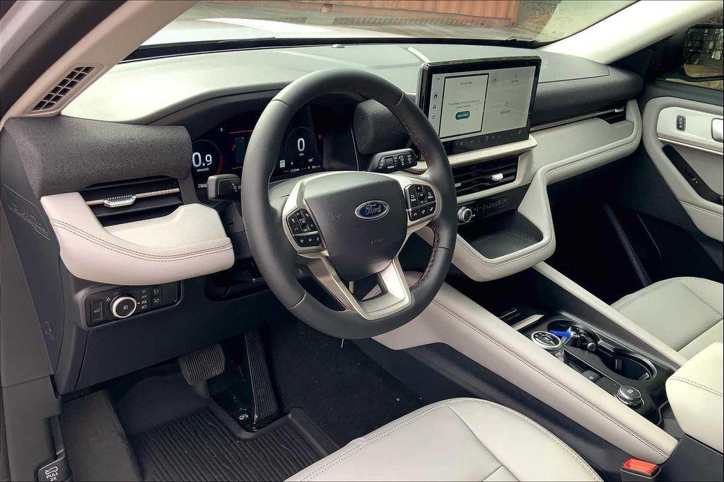 new 2025 Ford Explorer car, priced at $45,665