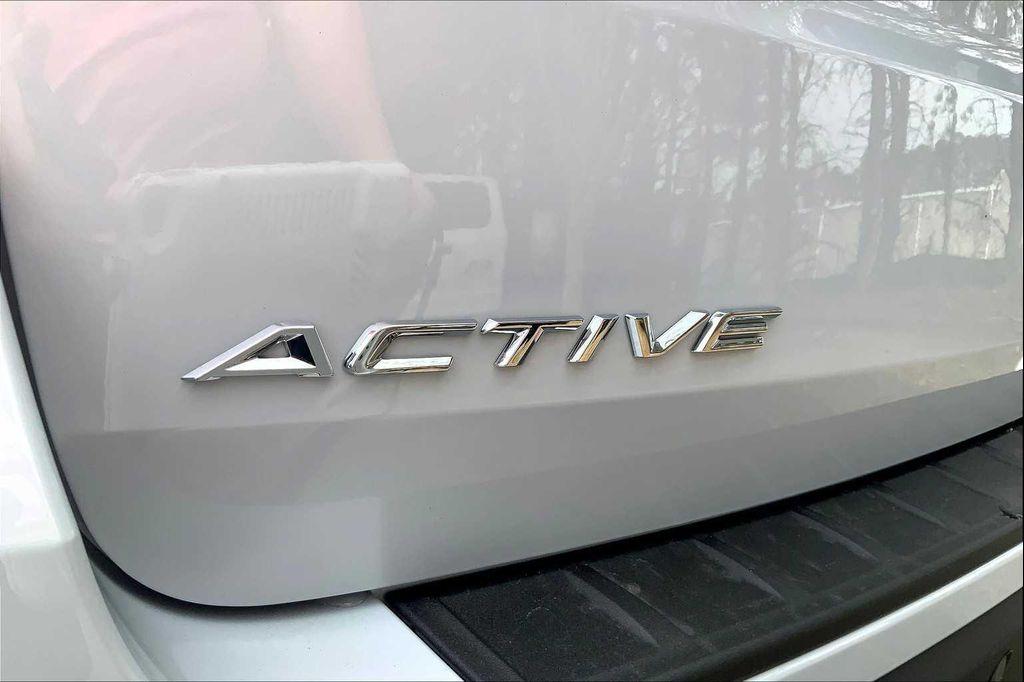 new 2025 Ford Explorer car, priced at $45,665