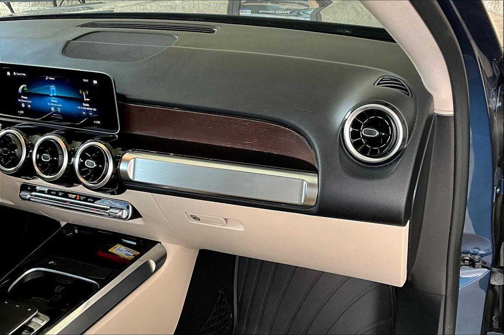 used 2020 Mercedes-Benz GLB 250 car, priced at $22,999