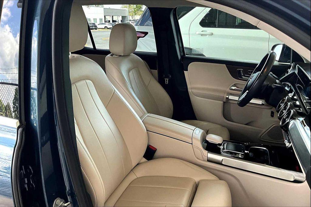 used 2020 Mercedes-Benz GLB 250 car, priced at $22,999
