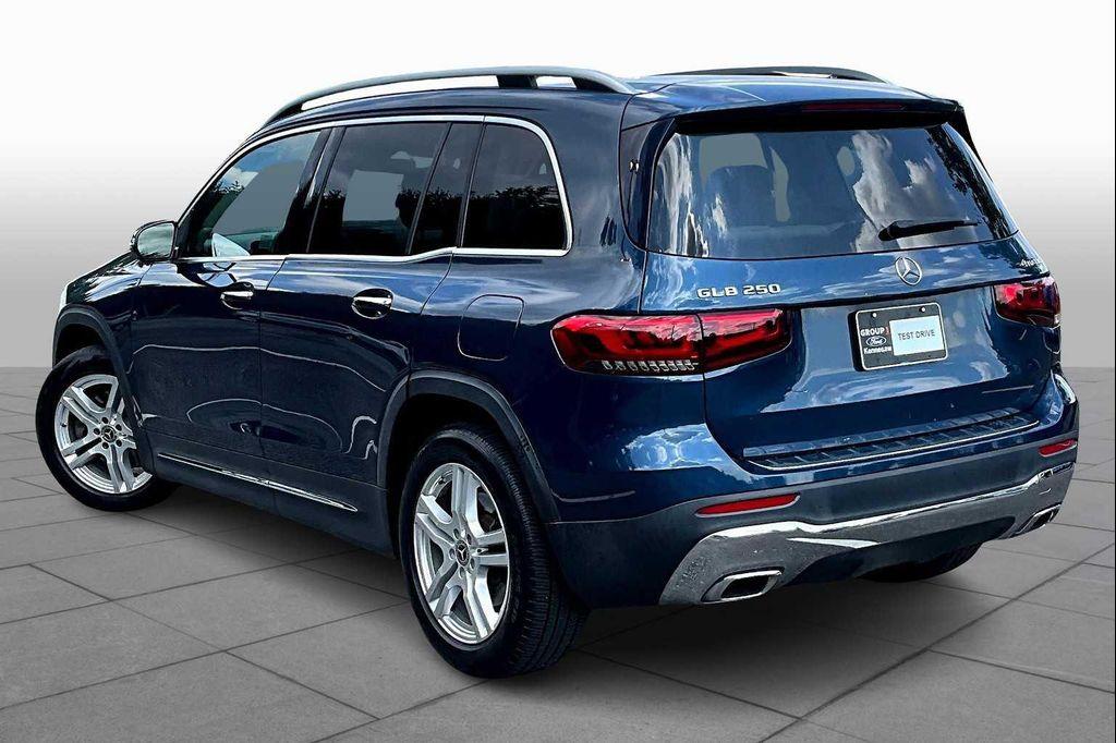 used 2020 Mercedes-Benz GLB 250 car, priced at $22,999