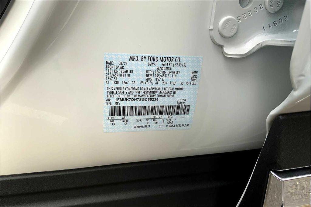 new 2025 Ford Explorer car, priced at $42,719
