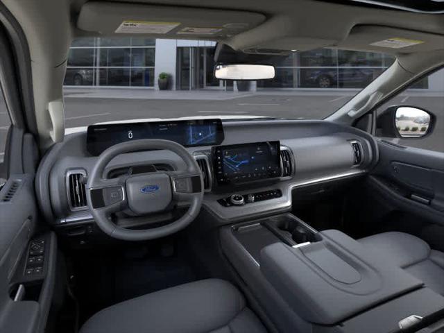 new 2025 Ford Expedition car, priced at $70,905