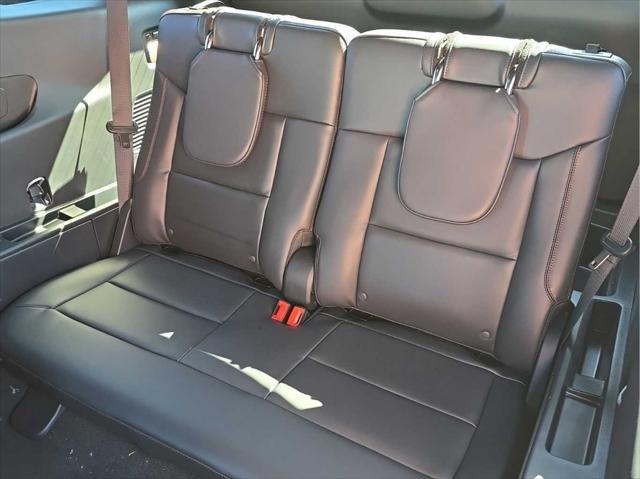 new 2025 Ford Explorer car, priced at $60,850