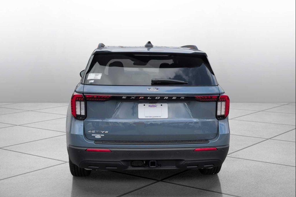 new 2025 Ford Explorer car, priced at $40,243
