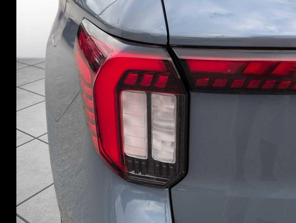 new 2025 Ford Explorer car, priced at $40,243