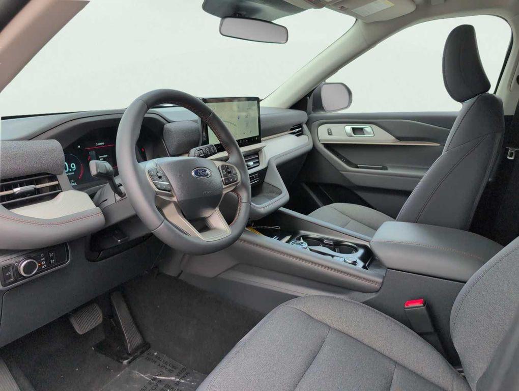 new 2025 Ford Explorer car, priced at $40,243