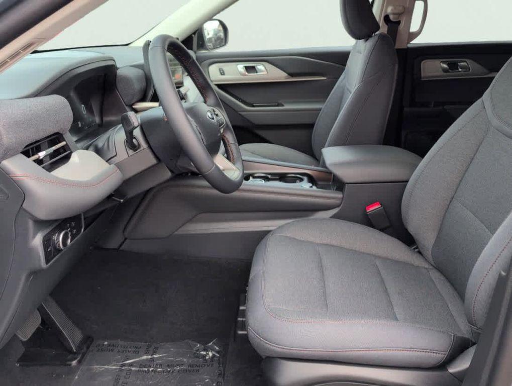 new 2025 Ford Explorer car, priced at $40,243