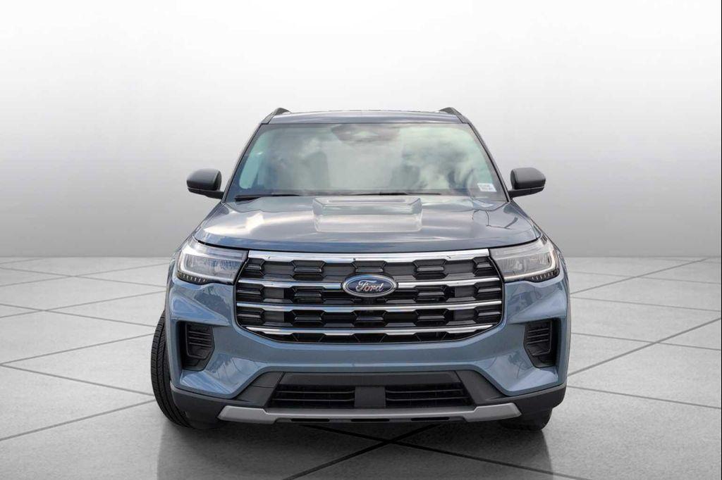 new 2025 Ford Explorer car, priced at $40,243