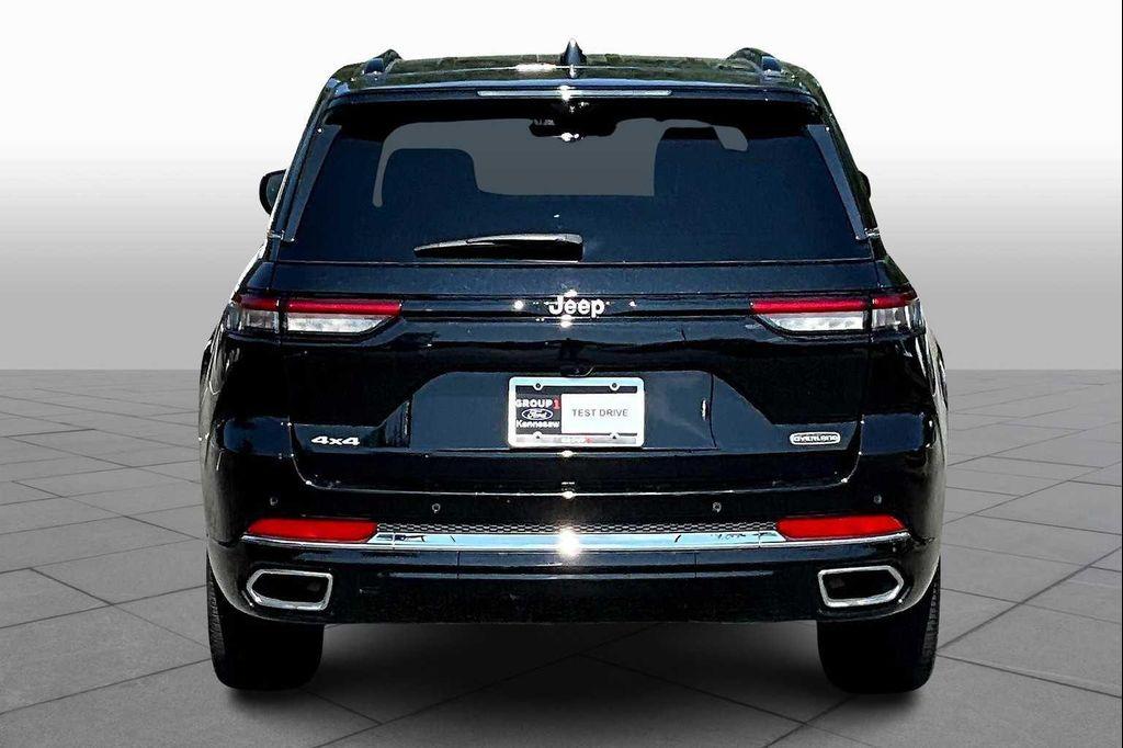 used 2024 Jeep Grand Cherokee car, priced at $39,400
