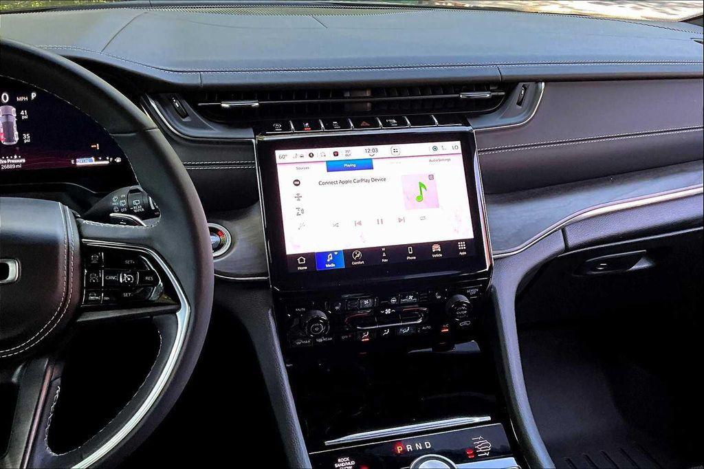 used 2024 Jeep Grand Cherokee car, priced at $39,400