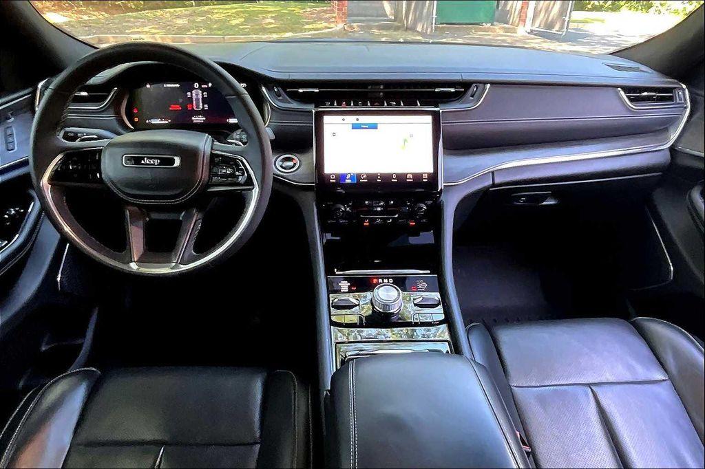 used 2024 Jeep Grand Cherokee car, priced at $39,400