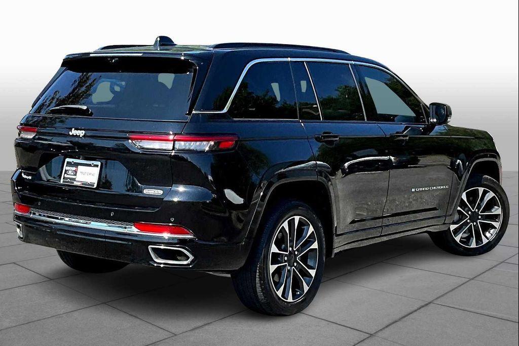 used 2024 Jeep Grand Cherokee car, priced at $39,400