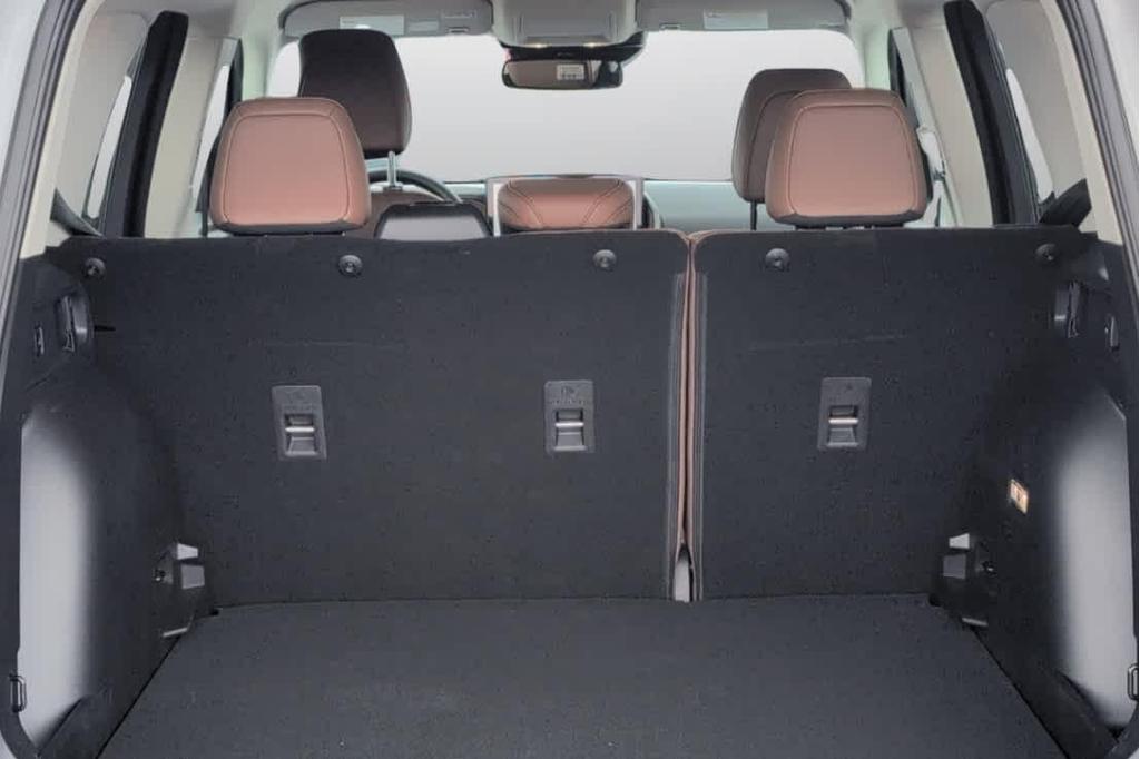 new 2025 Ford Bronco Sport car, priced at $36,436