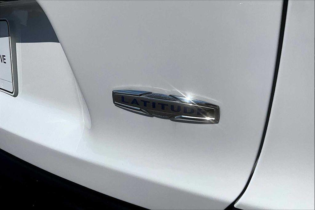 used 2019 Jeep Cherokee car, priced at $14,600