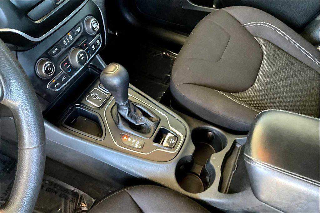 used 2019 Jeep Cherokee car, priced at $14,600